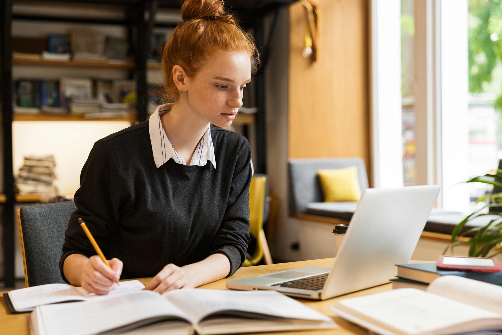 girl working on laptop